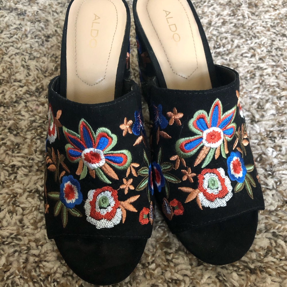Multicolored Aldo Mules w/ chunky heel